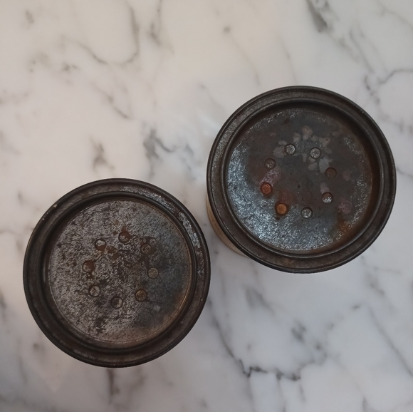 Vintage Tins of Sparkling Tinsel set of 2 vintage tinsel gold & red/pink glitter - Picture 6 of 10